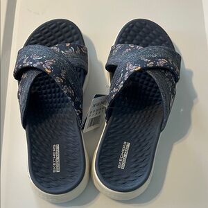 Skechers Women’s Blue Floral Slide Sandals
